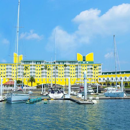 Wakayama Marina City Hotel Экстерьер фото