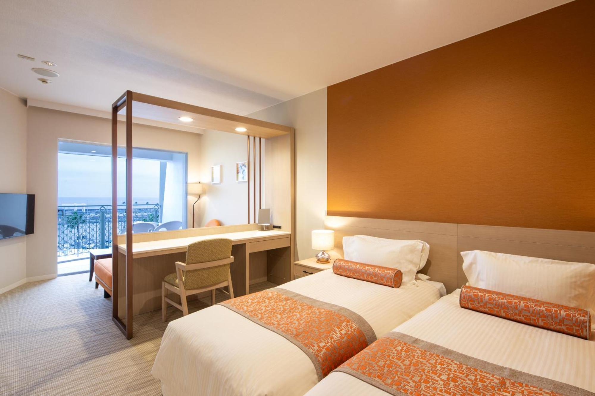 Wakayama Marina City Hotel Экстерьер фото